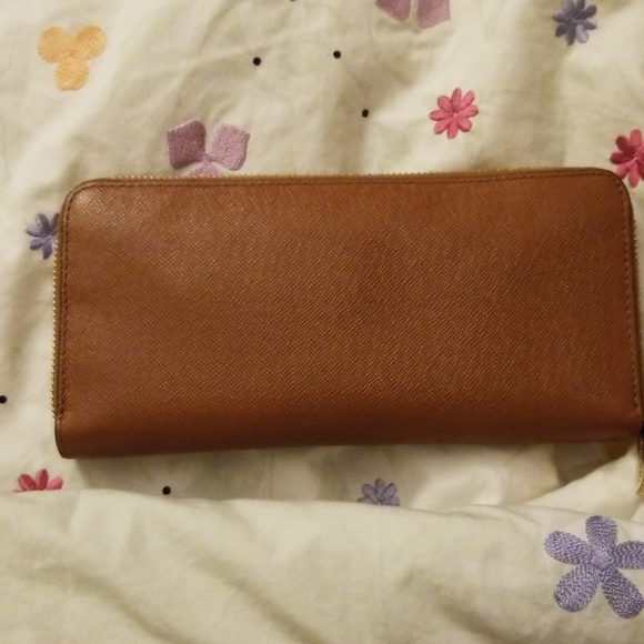 Michael Kors Zip Around Wallet - Picture 7 of 7